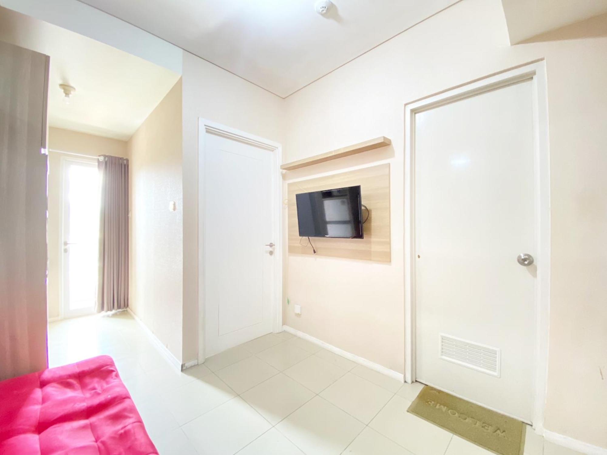Cozy And Clean 1br At Parahyangan By Travelio