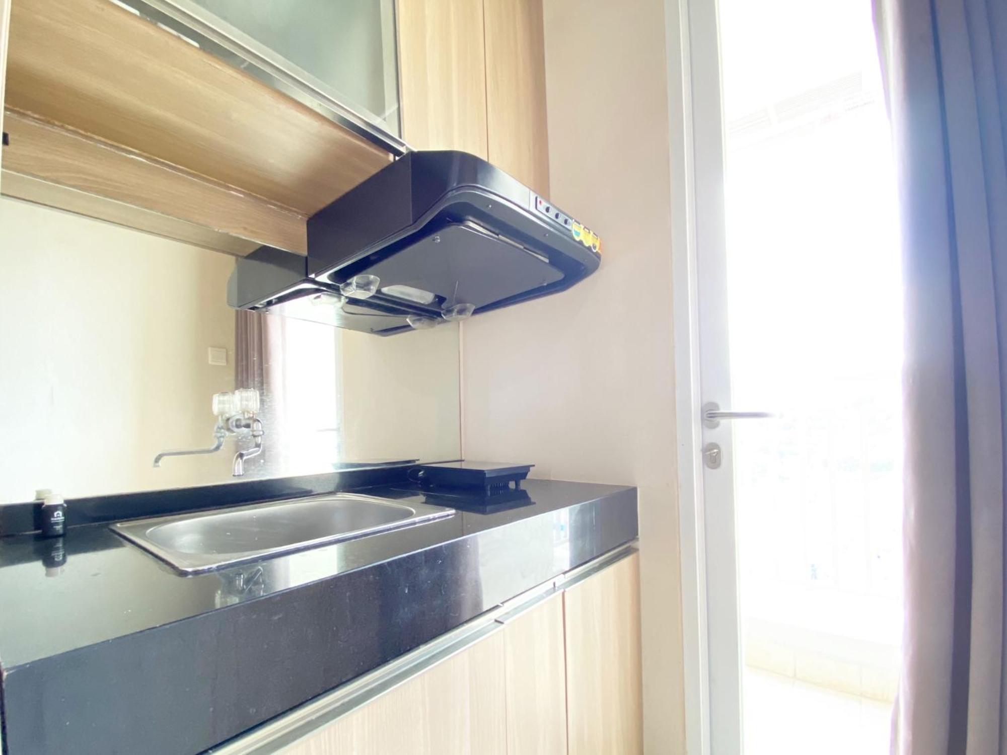 Apartemen Cozy And Clean 1br At Parahyangan By Travelio